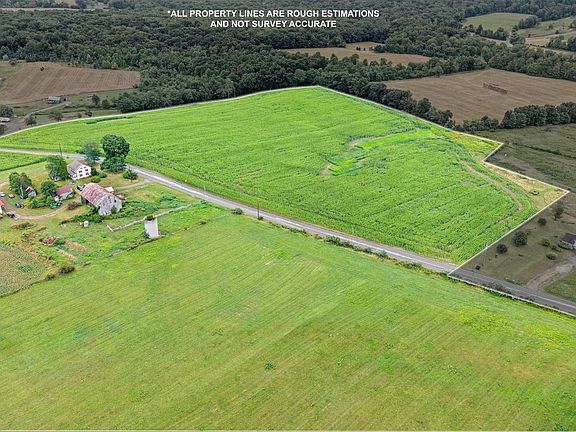 4th image of 19883 Amberson Rd