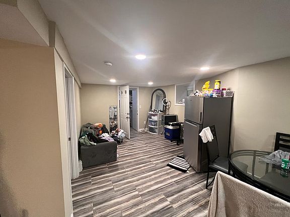 2nd image of 18 Folsom St #B