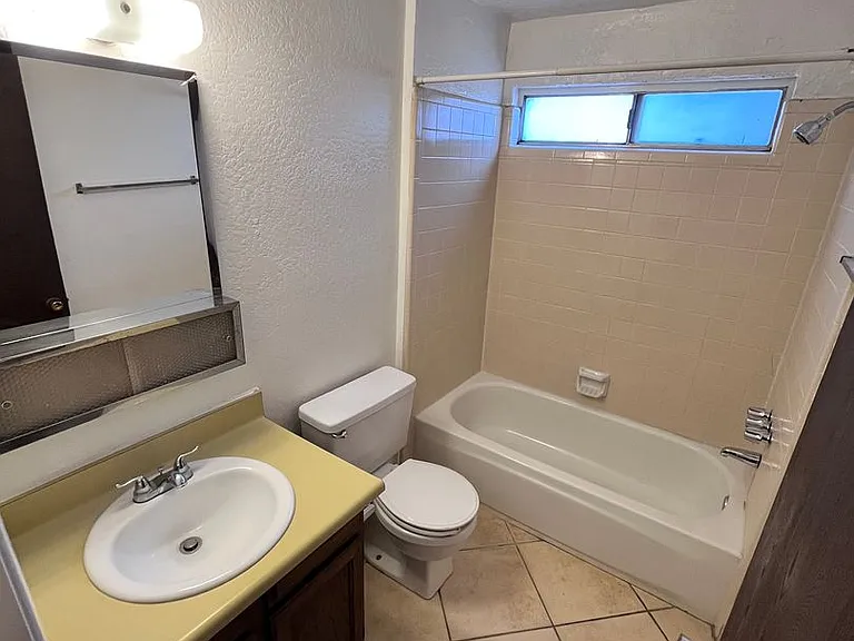 446 E Pastime Rd — Photo 23