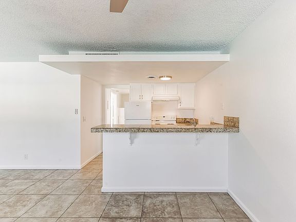 5th image of 73355 Guadalupe Ave APT A