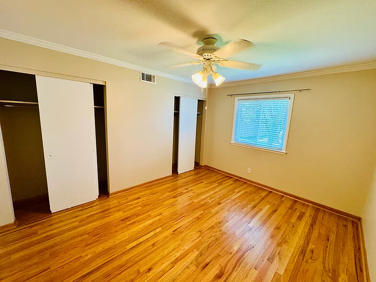 1900 Richard Jones Rd #G4 — Photo 9