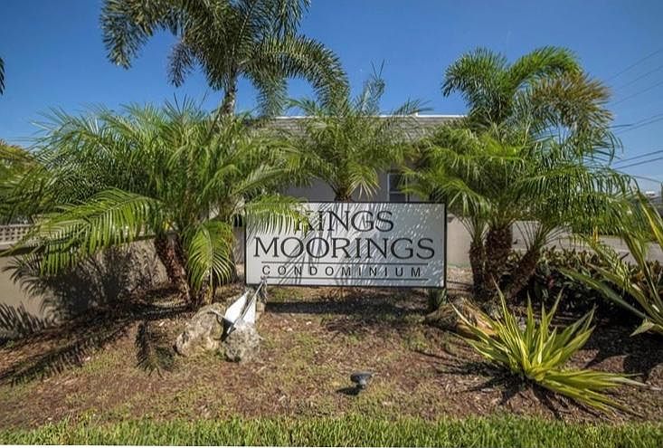 Kings Moorings Condominiums
