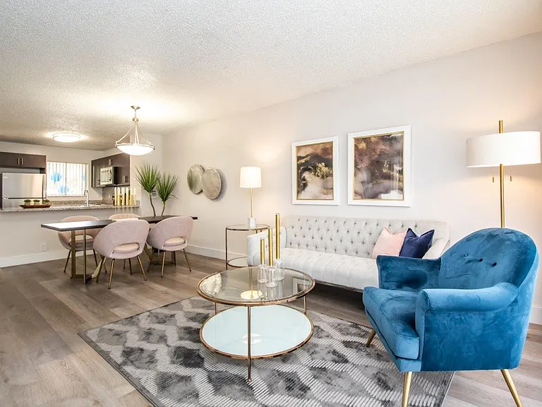 B2- Model Unit (2bd 2bth)