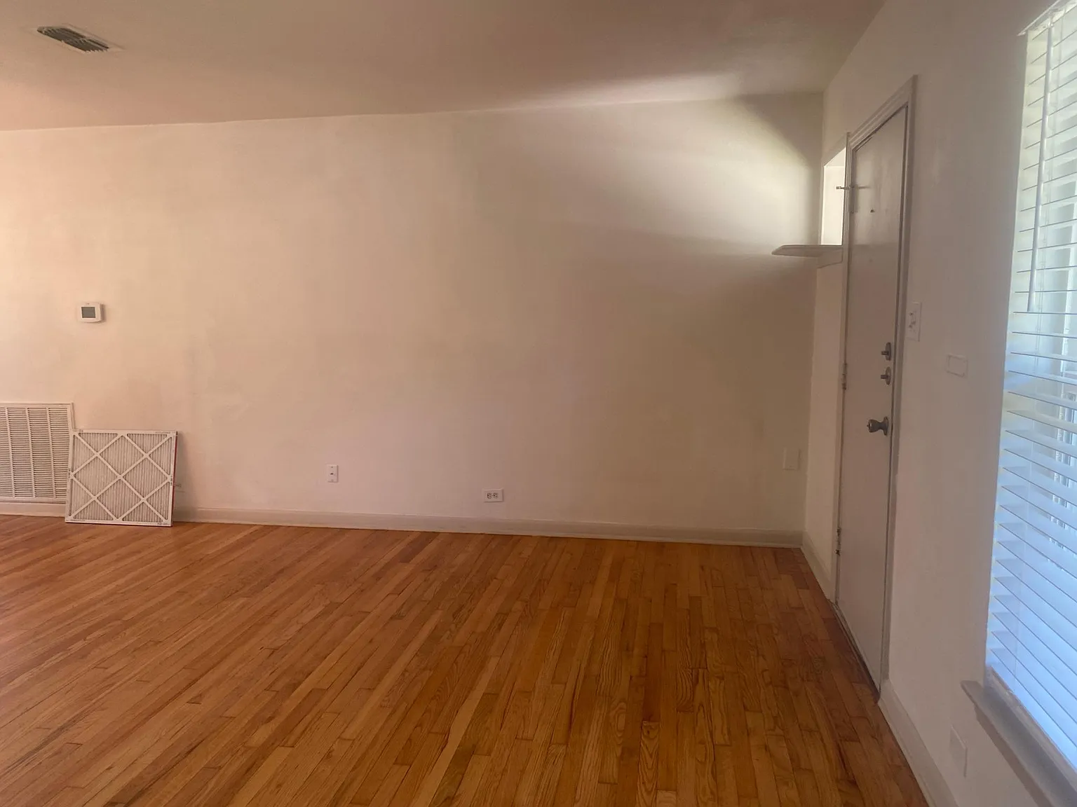 1204 Wiltshire Ave — Photo 3