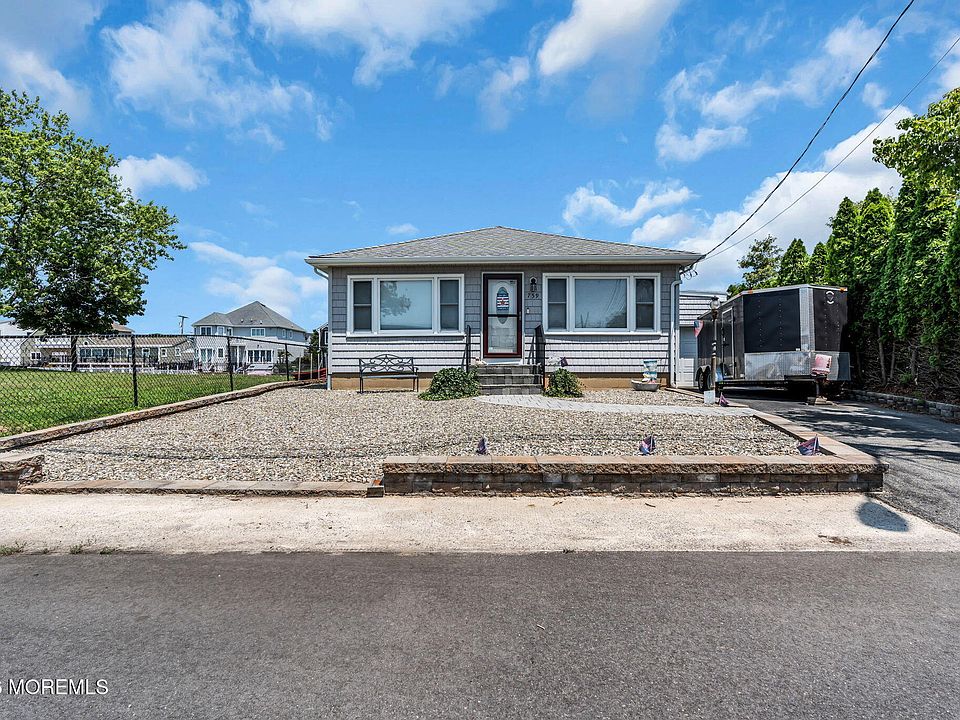 1st image of 759 Francis Drive