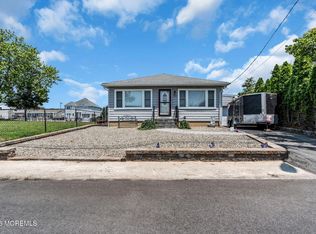 759 Francis Dr, Toms River, NJ 08753