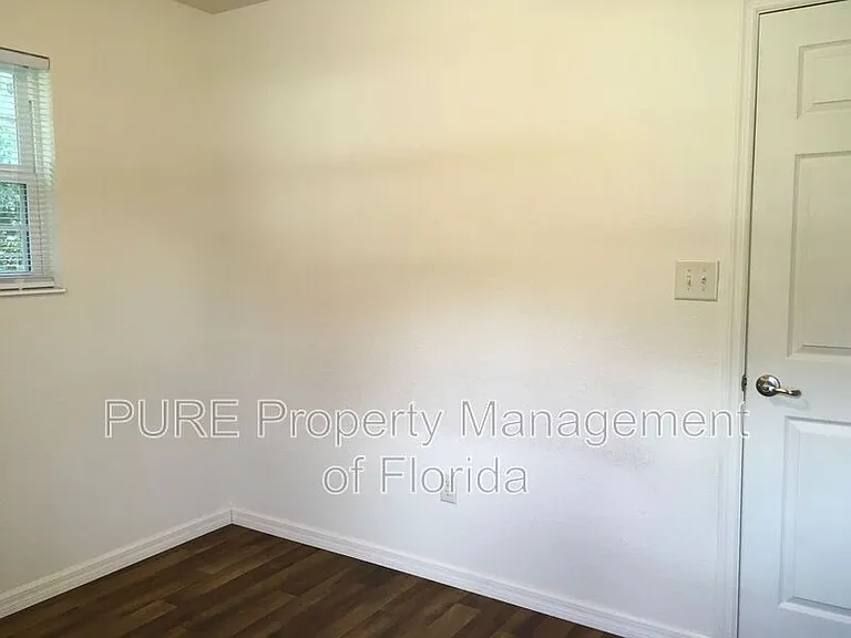 4700 NE 22nd Ave — Photo 22