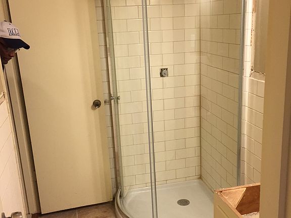 Master corner shower 