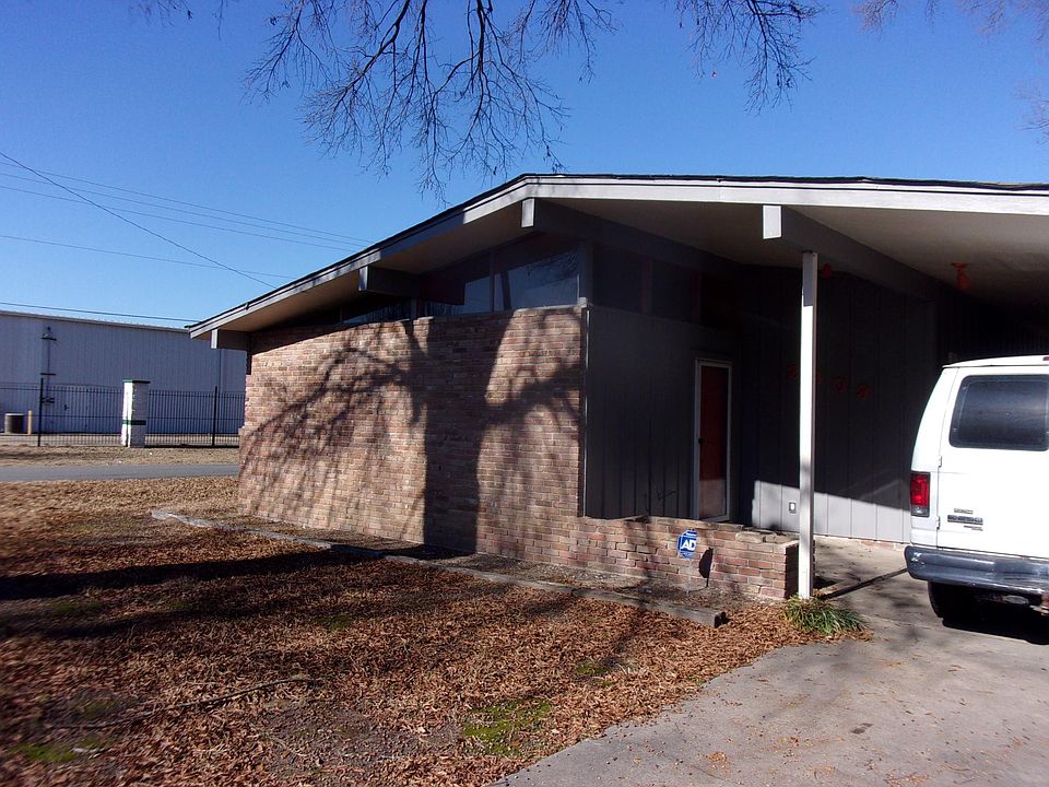 1st image of 2909 W 26th Ave