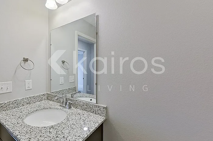 202 Fieldstone Cir — Photo 13