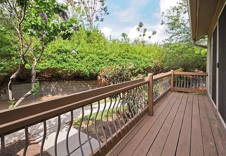 105 Kelly Dr — Photo 13