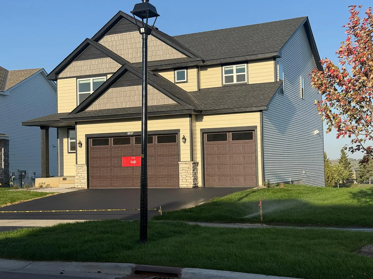4 bed, 2566 sqft, $3,099 — Photo 1