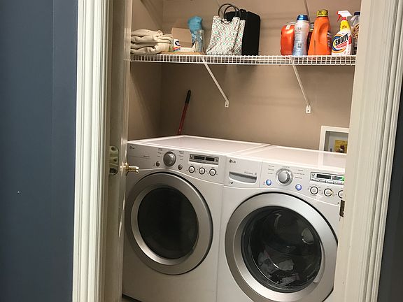 3rd image of 4115 Liberty Point