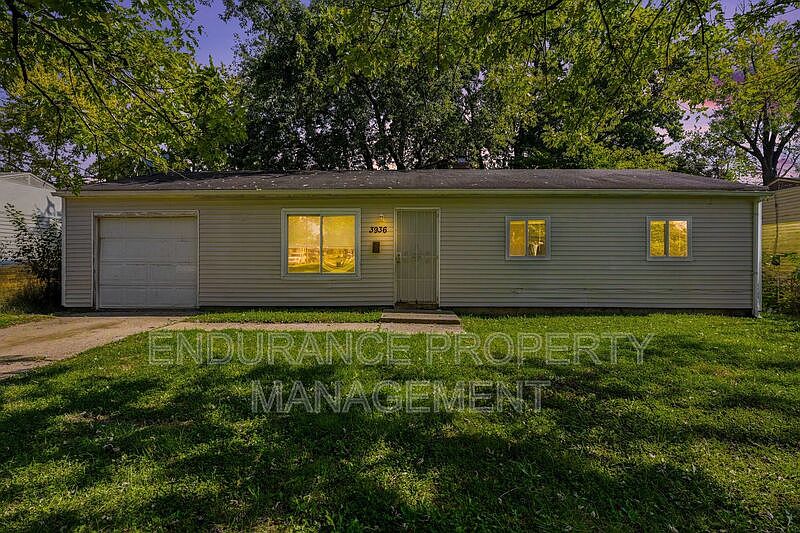 1st image of 3936 Flynn St
