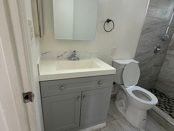 4th image of 4049 36th St APT 4