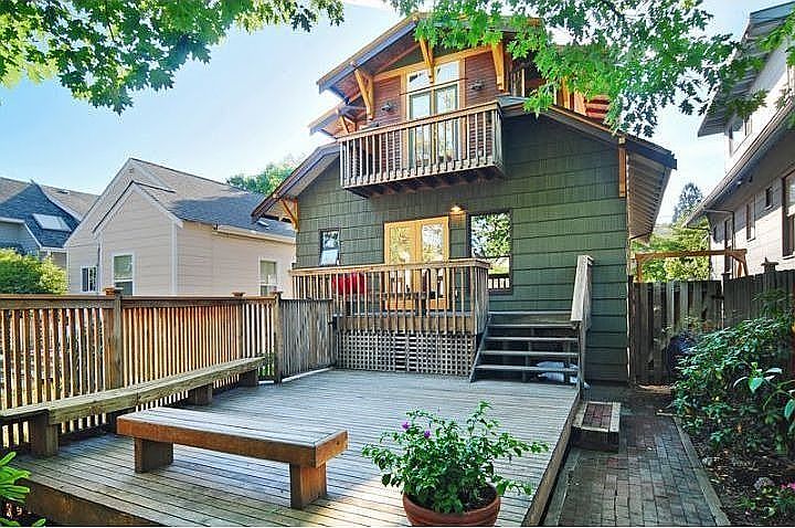 2nd image of 4334 2nd Ave NE