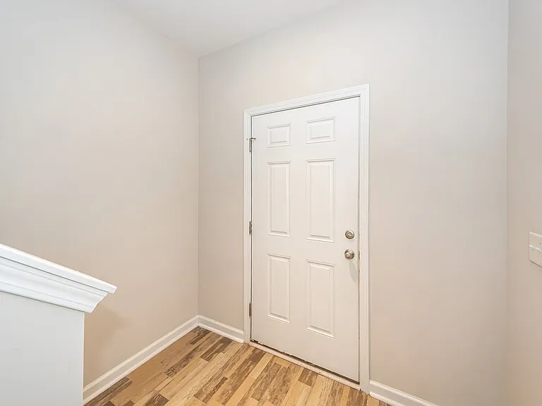 484 Truman Dr — Photo 56
