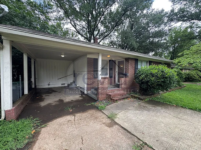1356 Mount Moriah Rd — Photo 2
