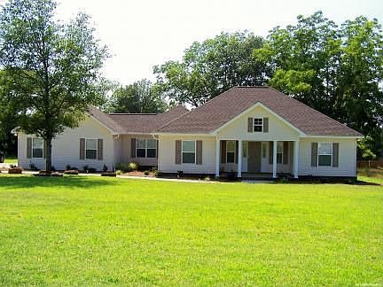 1st image of 602 Waverly Ln