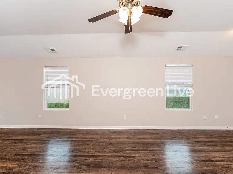 175 Highland View Dr — Photo 4