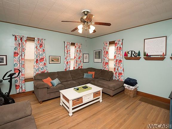 5th image of 213 South Ave