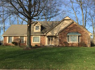 4290 W Hunters Ridge Ln, Greenwood, IN 46143