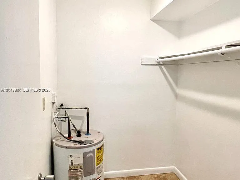 1412 SW 41st Ave #FRONT — Photo 12