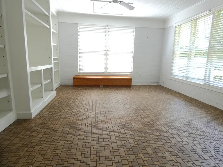 246 Palmer Ave — Photo 11