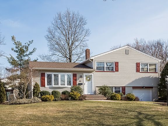 4th image of 52 Glenwood Road