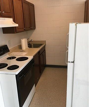 4th image of 1878 Loke St APT 103
