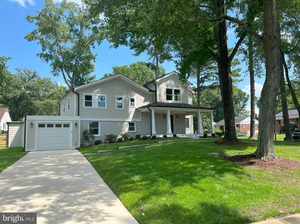 8619 Cushman Pl, Alexandria, VA 22308