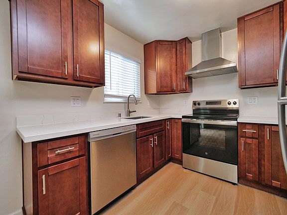 2nd image of 170 Stoakes Ave #2