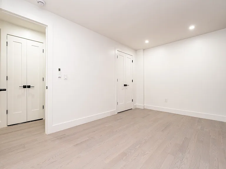 53 Clifton Pl #3 — Photo 9