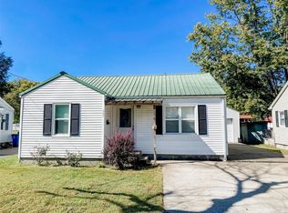 207 S 5th St, Chaffee, MO 63740