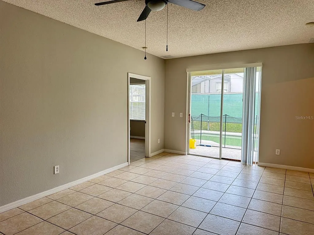 5 bed, 4.0 bath, 1825 sqft, $2,450 — Photo 4