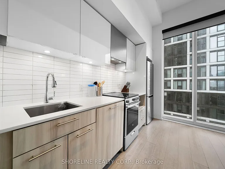 251 Jarvis St #2001 — Photo 7