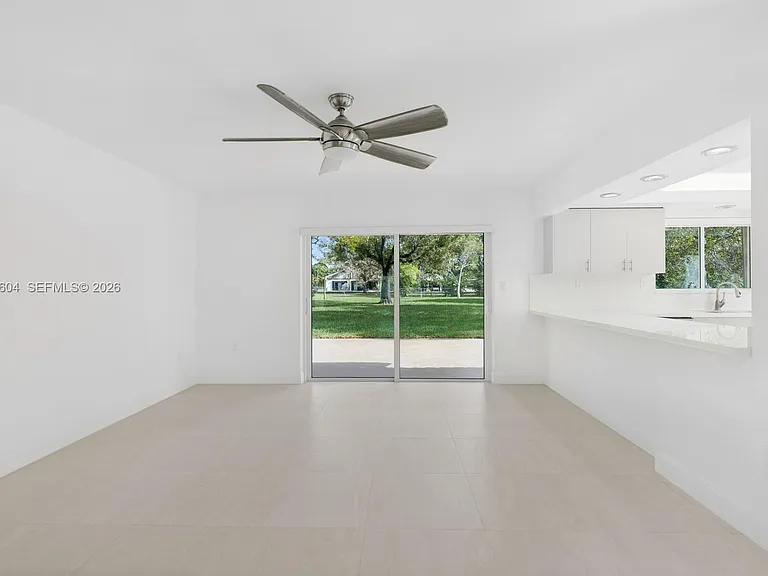 2045 SW 125th Ct — Photo 13
