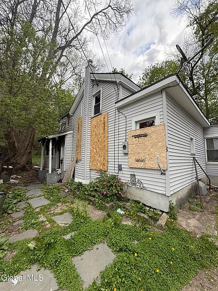 2nd image of 8 Keating Avenue