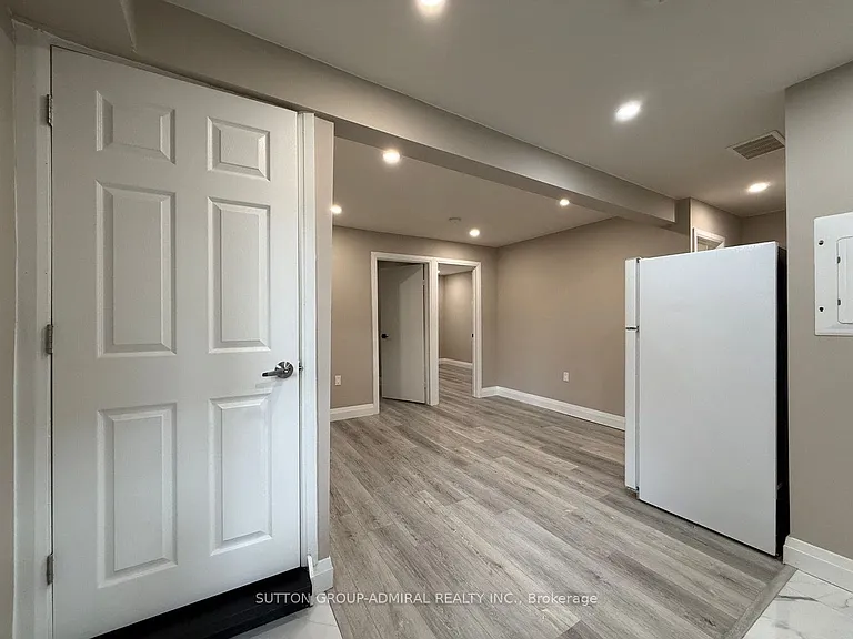 386 Irene Dr — Photo 26