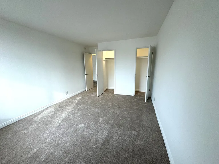 12221 San Vicente Blvd — Photo 24