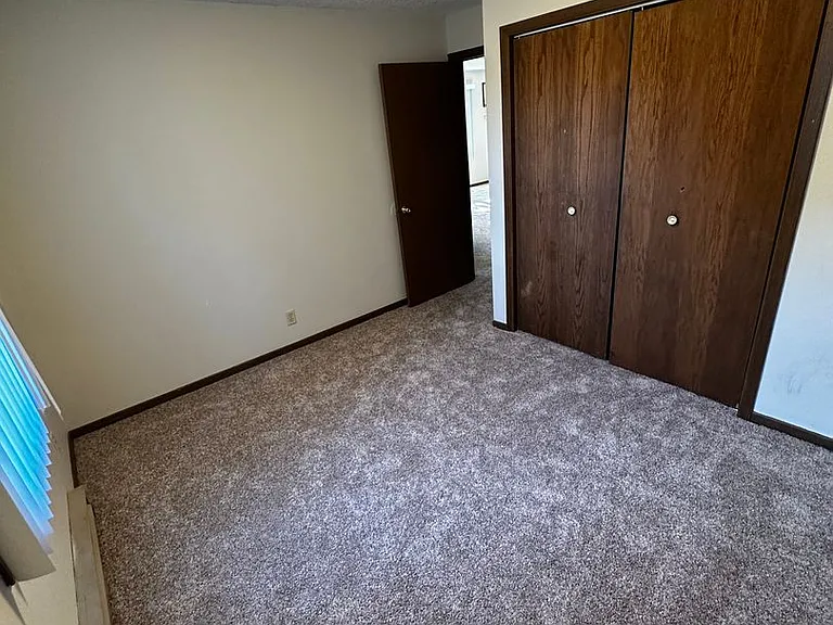 1144-1166 Sunset Ln — Photo 6