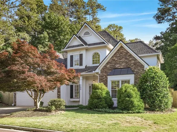 700 Orchard Ct, Sandy Springs, GA 30328