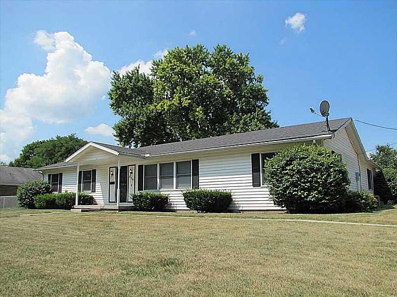 1st image of 658 Louden St