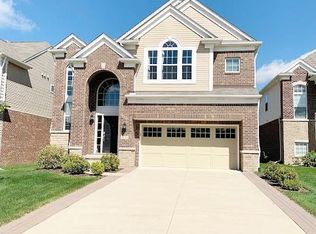 28373 Declaration Dr, Novi, MI 48377