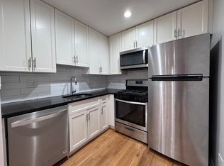 6952 N Sheridan Rd #516, Chicago, IL 60626