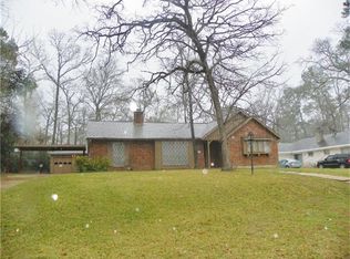 24714 Hunters Hollow Dr, Spring, TX 77380