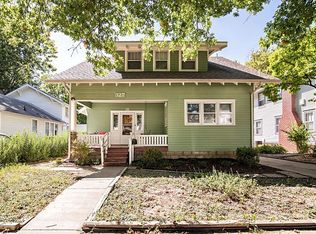 327 N 15th St, Manhattan, KS 66502