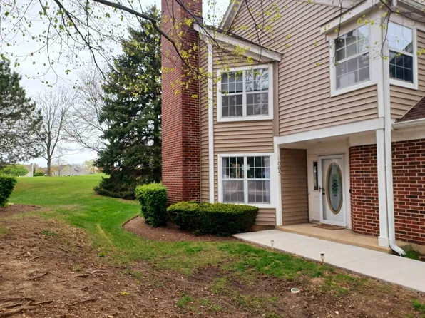 1095 Saint Andrews Ct #1095, Algonquin, IL 60102