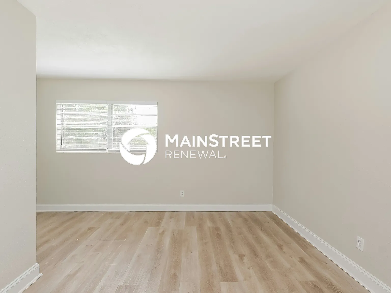 5205 S 84th St — Photo 4