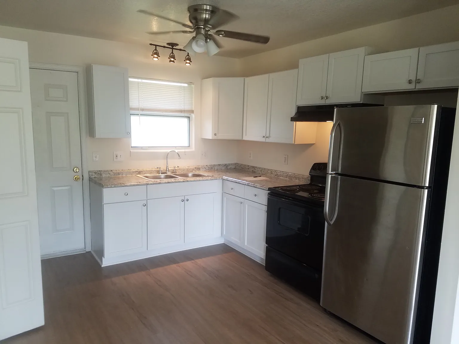 1255 S Payne St — Photo 2
